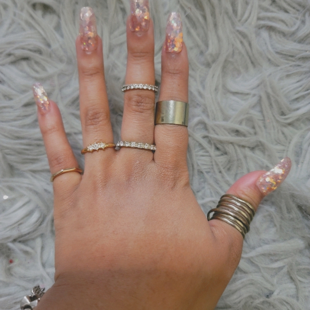 Gold Ring Set (6 Rings)